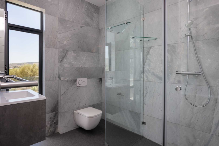 5 Bedroom Property for Sale in Val De Vie Estate Western Cape